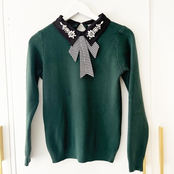 STUNNING Embellished Collared Sweater - Picture 1 of 6